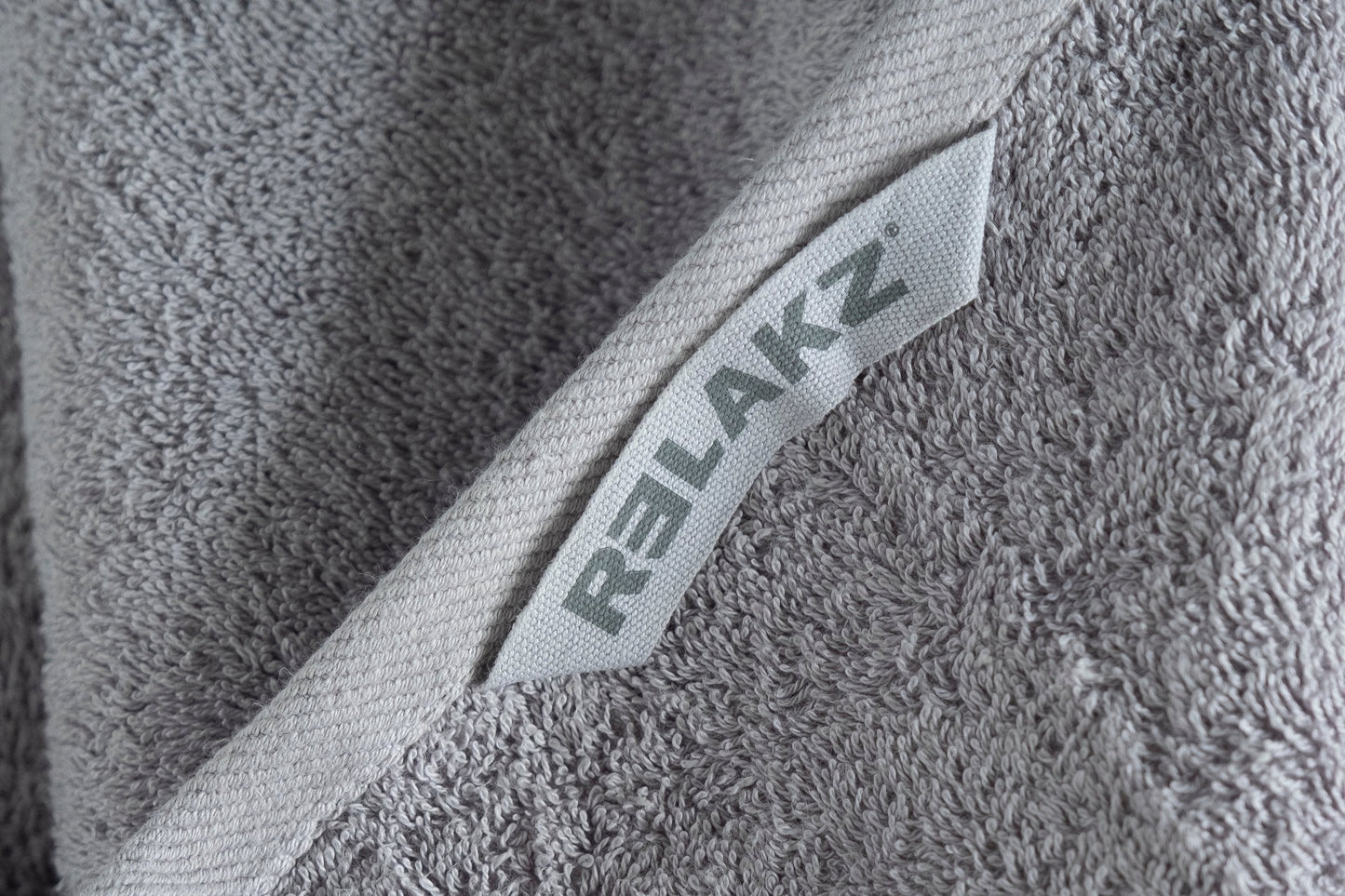 BASIC KATOEN | 550 gsm | Handdoek | Glacier Grey