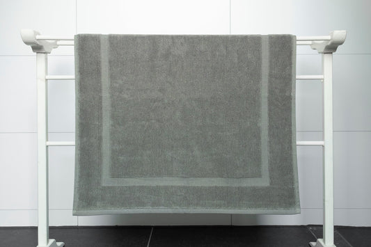 RELAKZ | KATOEN | 1200 gsm | Badmat 60 x 100 cm | Oil Green