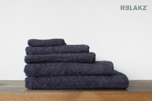 BASIC KATOEN | 550 gsm | Handdoek | Steel Grey