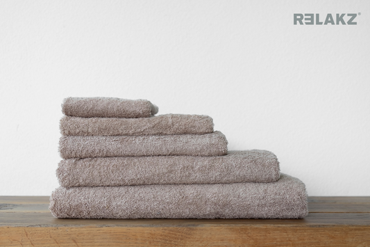 BASIC KATOEN | 550 gsm | Handdoek | Warm Sand